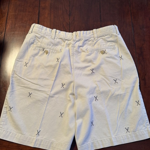 IZOD Golf Club Embroidered Shorts Mens Size 36 Beige Casual Everyday‎ - Picture 3 of 4